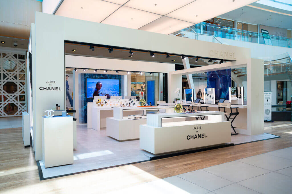 ESTANDE-CHANEL-VILLAGE-MALL-03-tamanho-ok-1024x681